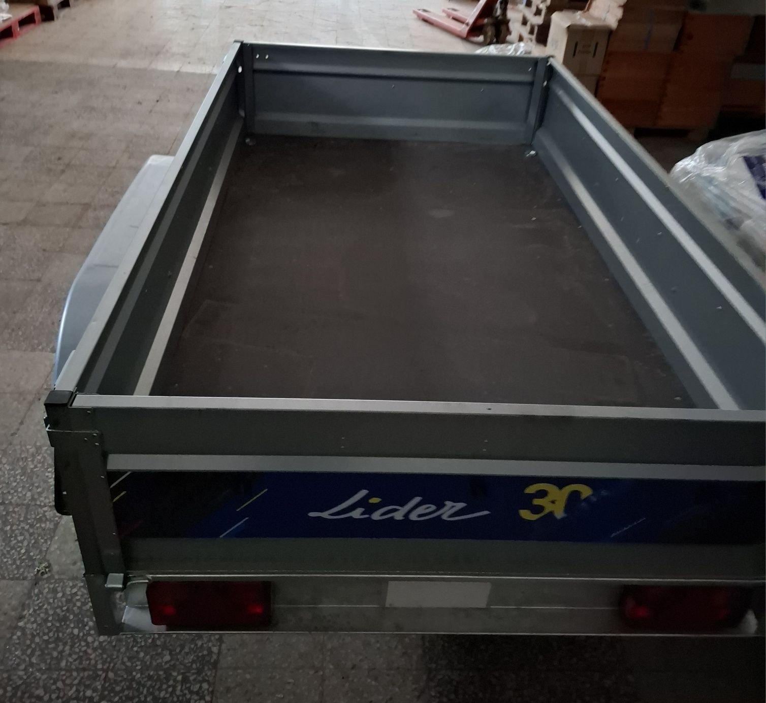 Reboque novo 750kg
