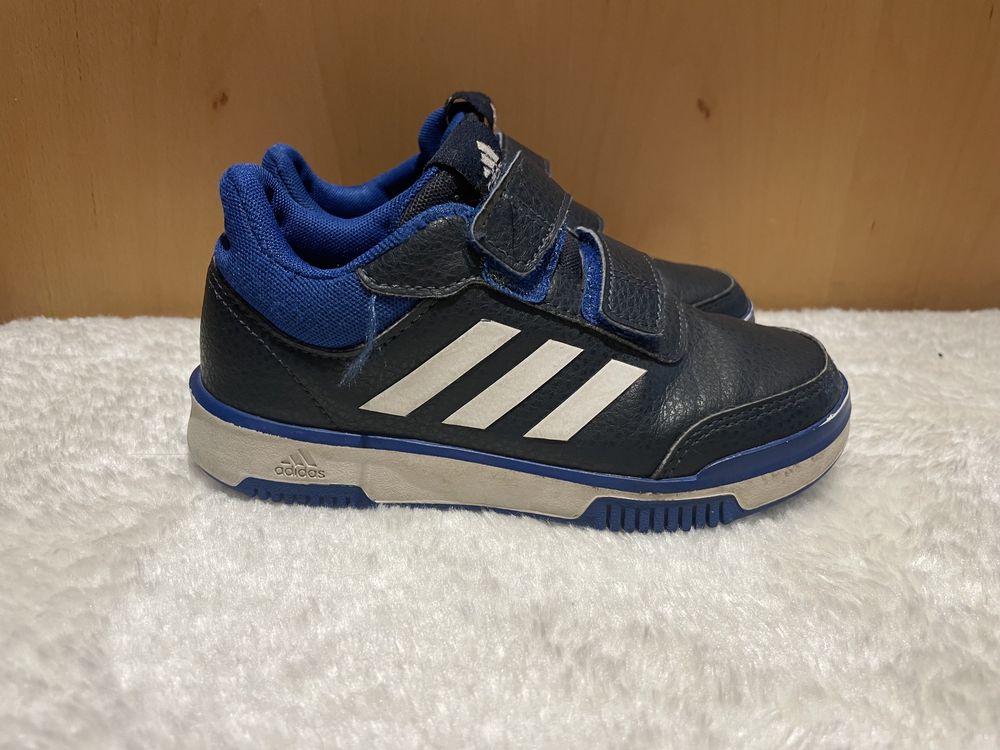 Sapatilhas adidas n30