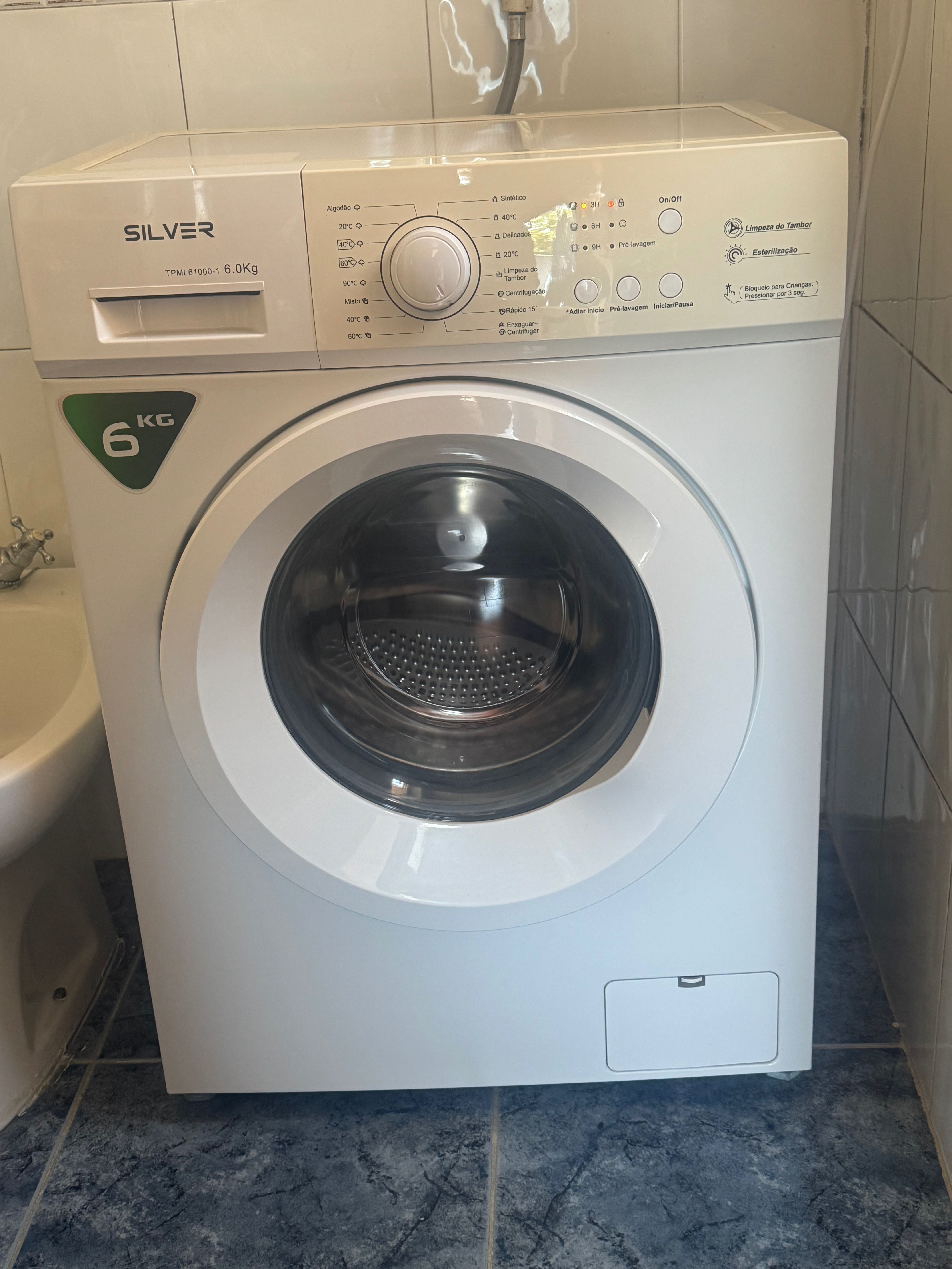 Máquina de Lavar Roupa  - Silver 6 kg