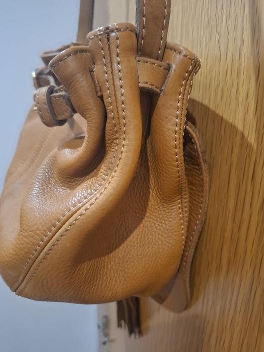 Mala pele Máximo Dutti