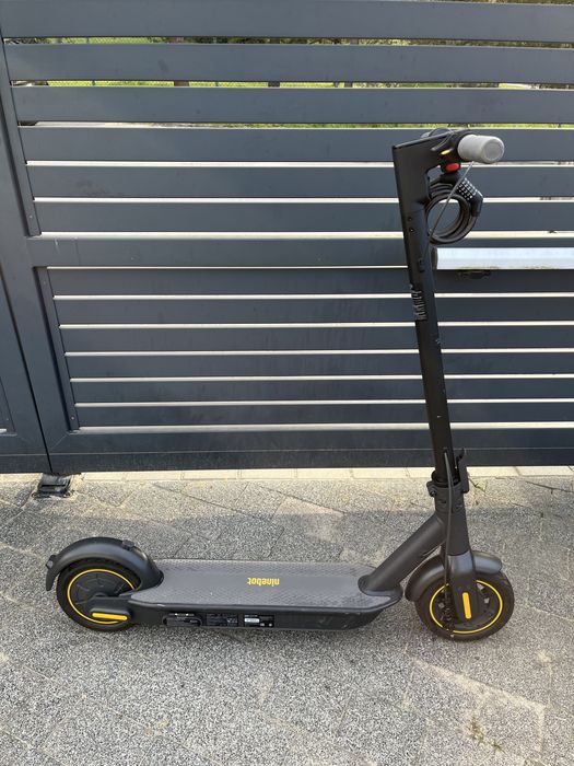 Hulajnoga elektryczna Segway Ninebot KickScooter Max G30