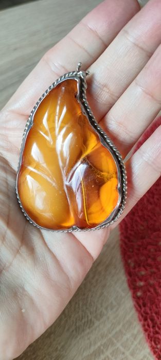 Broszka vintage srebro i bursztyn