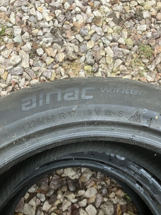 Opony zimowe 225/50 r17 para bieznik 5mm