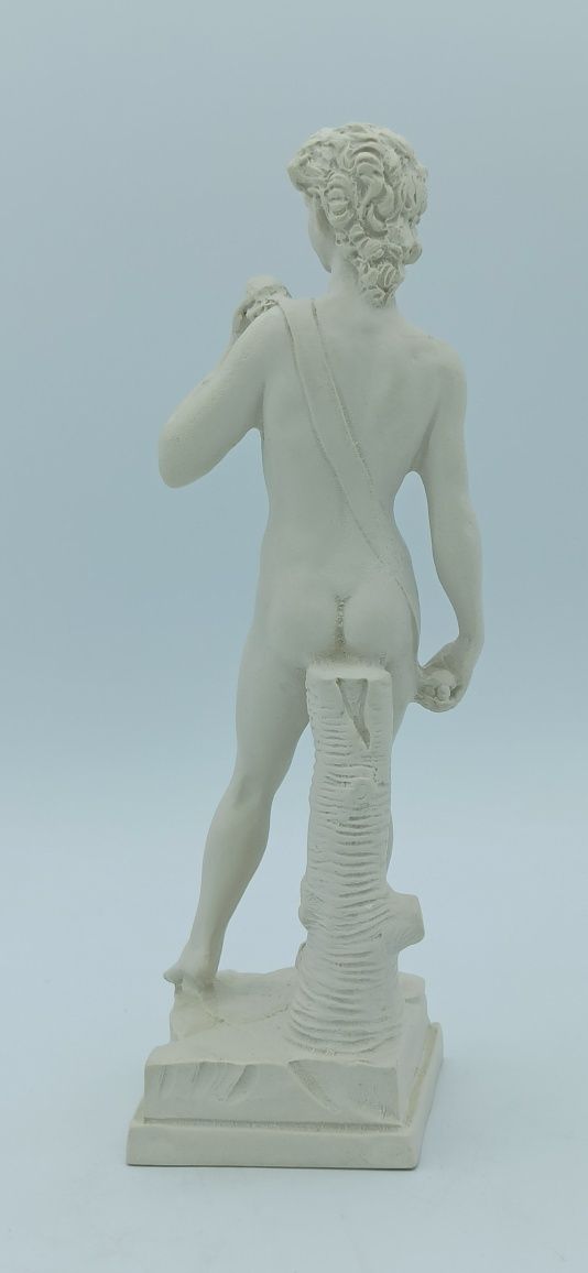 Alabastrowa Figurka Dawida, replika rzeżby Michała Anioła h 22 cm