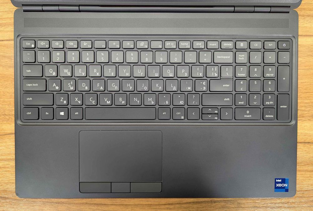 3556/Dell Precision 7560/15,6"/W-11855M/1TB SSD/RAM 48GB/RTX A4000 8GB