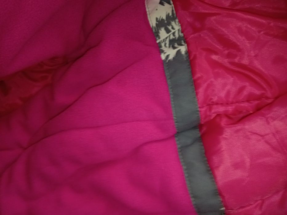 Продам зимний комбез на девочку.