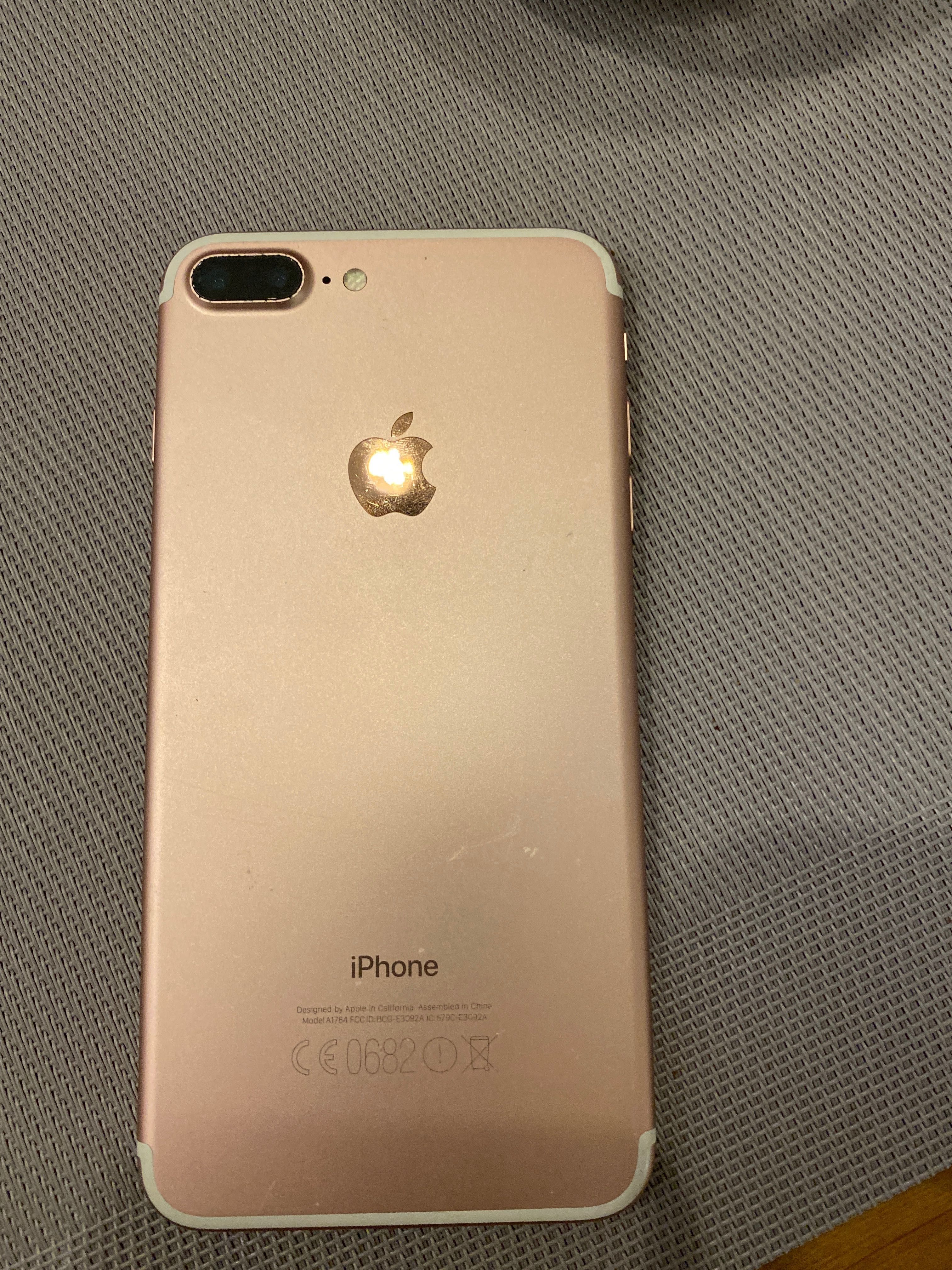 iPhone 7+ 128gb różowy bez ładowarki
