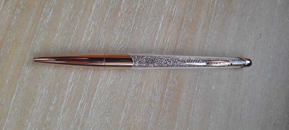 Esferográfica Crystalline Nova da Swarovski