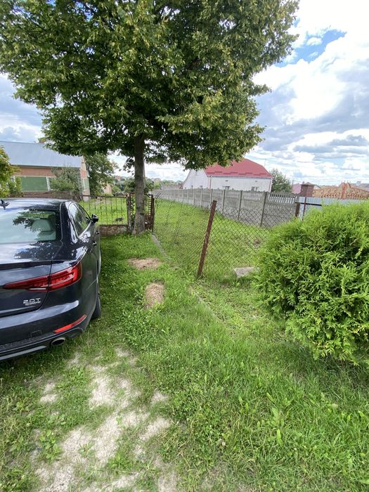 Ділянка 14 соток у Зубрі з будинком під реконструкцію