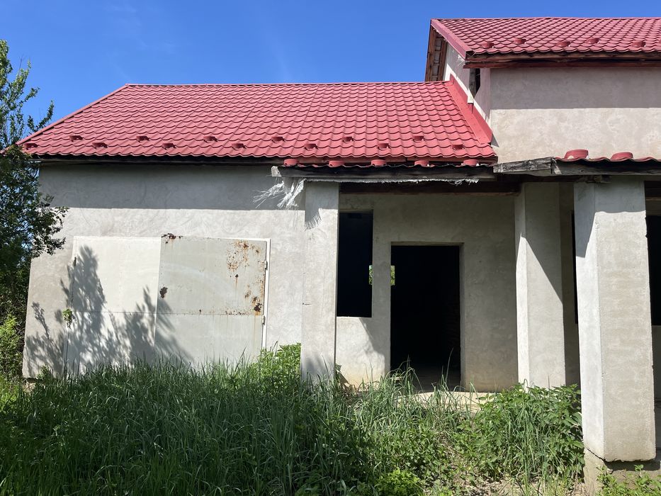 Недобудова 235 м2 приват ділянка 12 сот Берегово винзавод «Чізай»