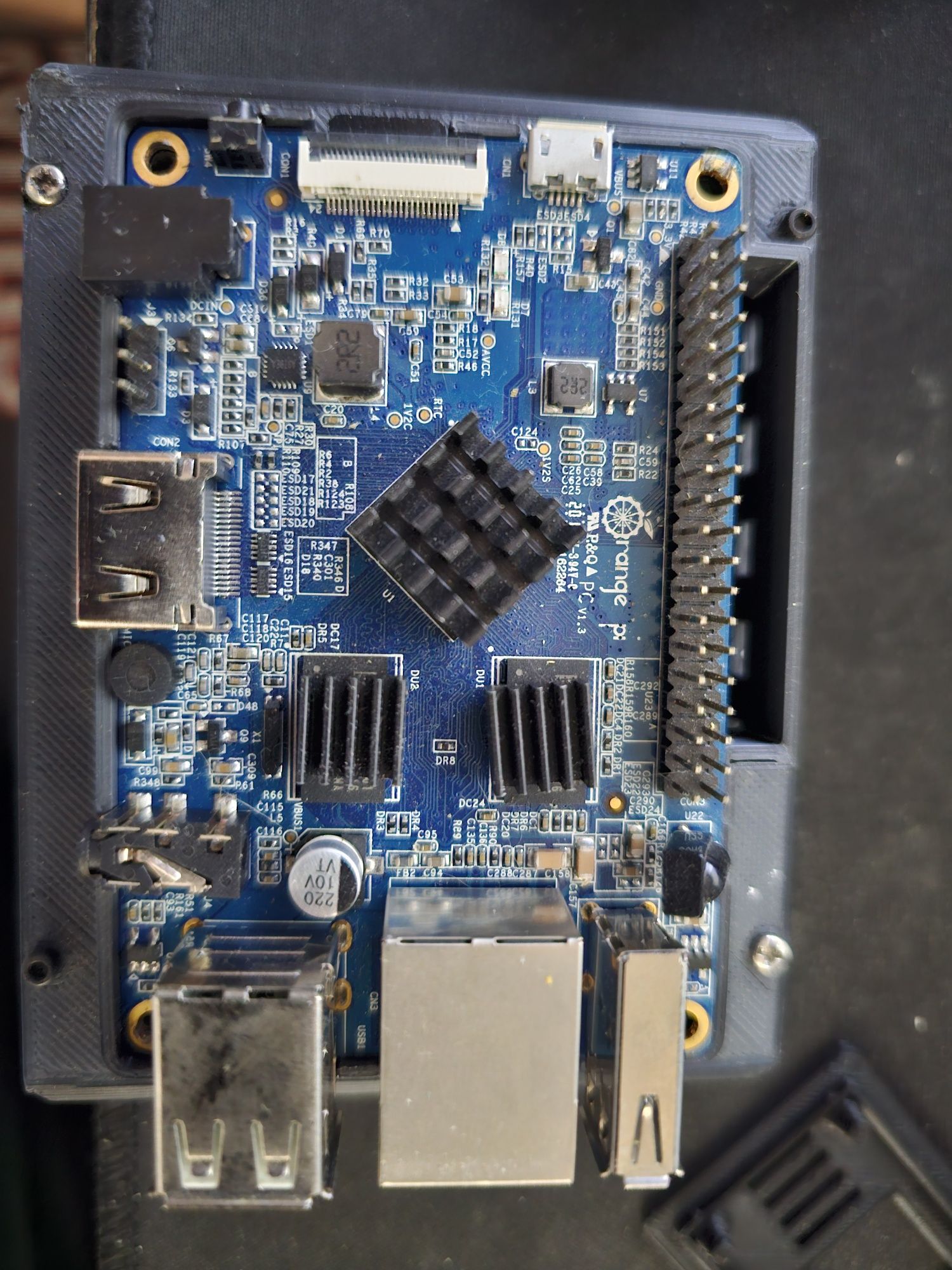 Orange pi pc com caixa dissipadores e cabo de alimentação