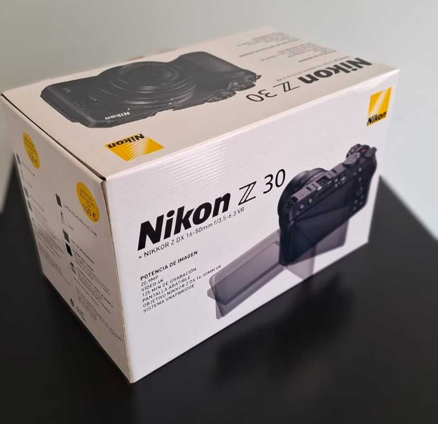 Nikon Z 30 - Máquina praticamente nova