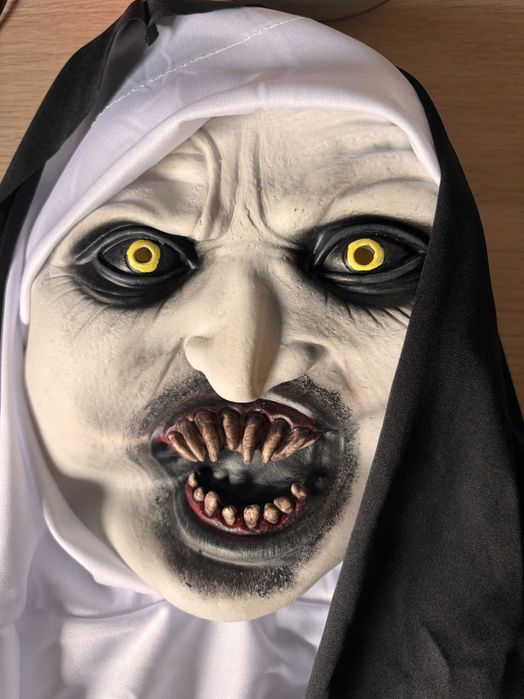 Máscara de Halloween Freira nova