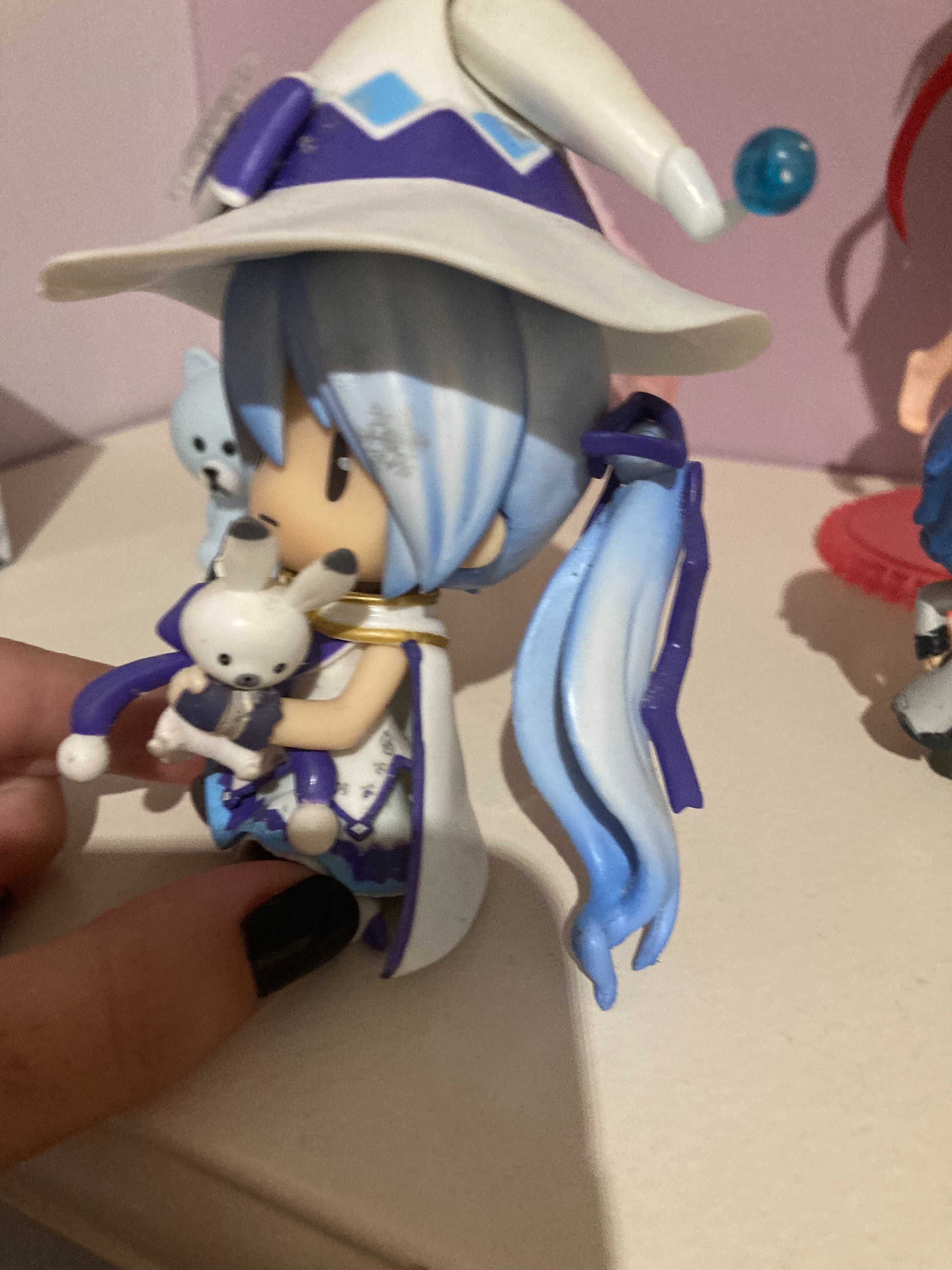 vendo chibi hatsune miku versao gelo  nao é oficial