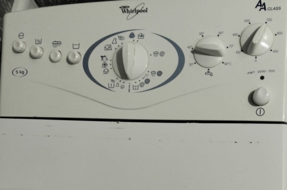Продам пральну машину Whirlpool  5 кг