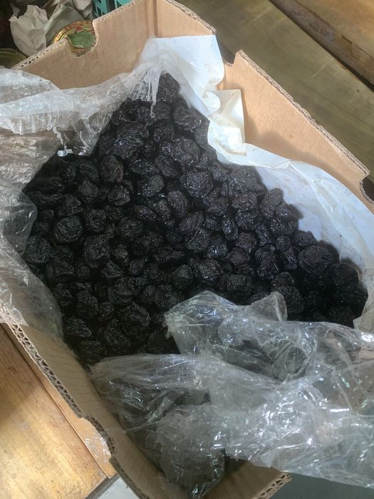 Яблука домашні, різні зимові сорти