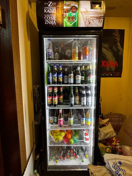 Szafa, schładzarka do napojów, ekonomiczna
850 zł