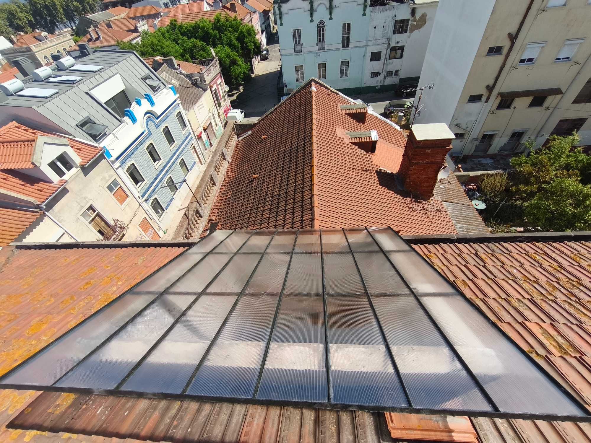 ORÇAMENTOS GRÁTIS... Telhados, Clarabóias, Chaminés, Fachadas e Muros
