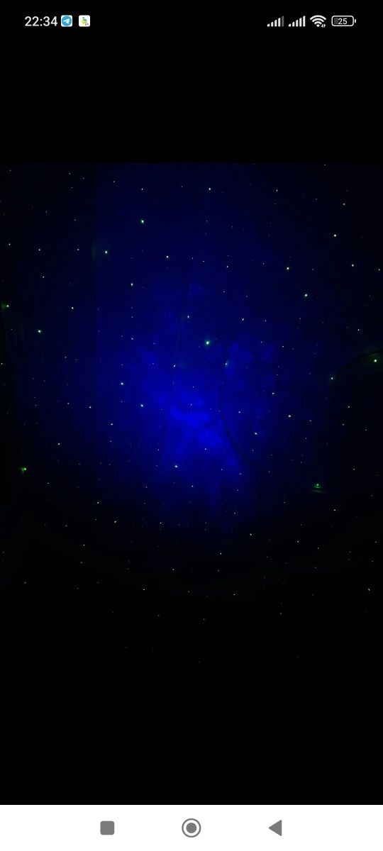 Нічник-проектор зоряного неба у вигляді Космонавта