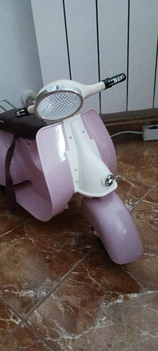 Boneca mais mota e o cavalo novos