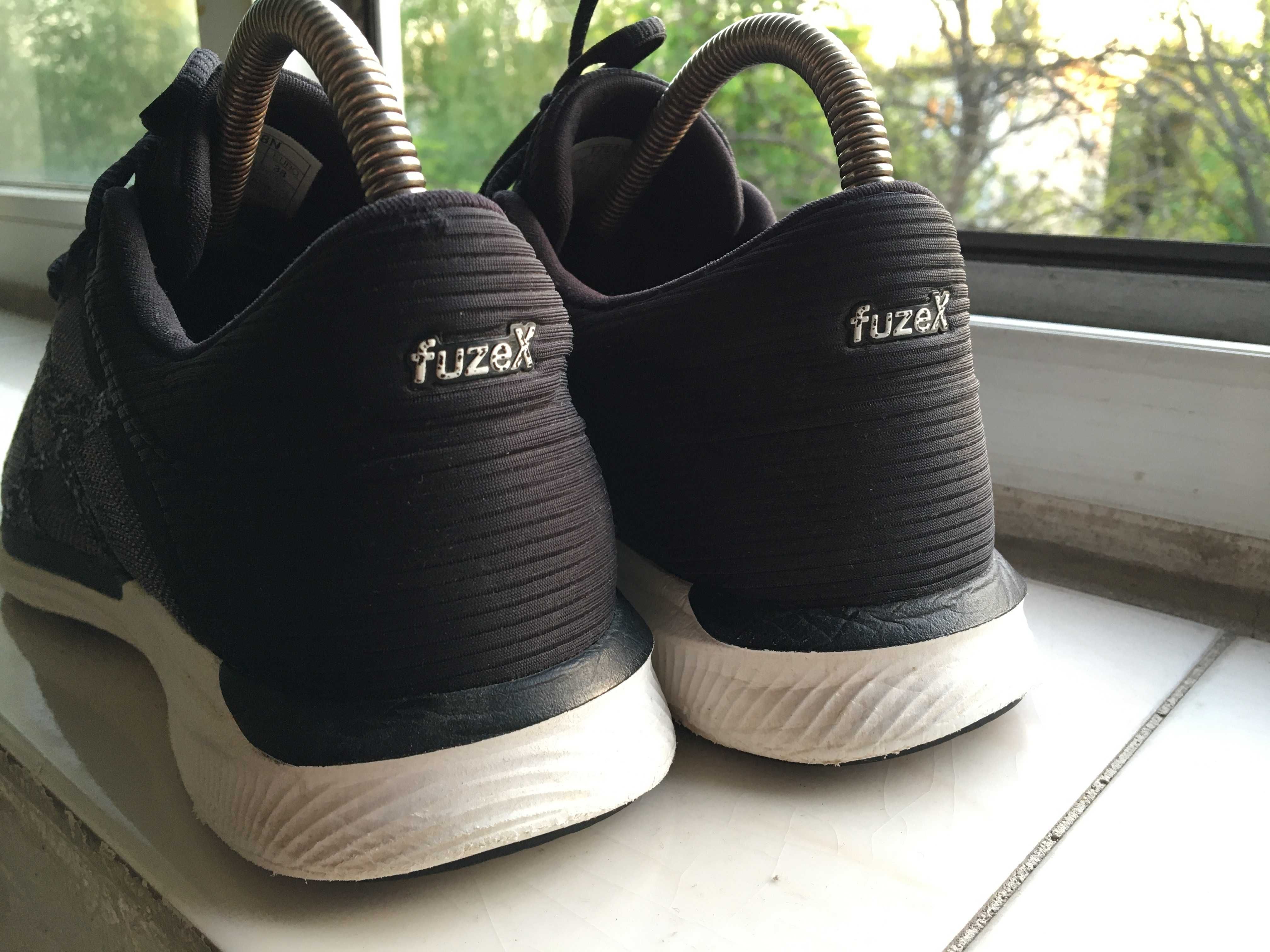 Asics      fuzex