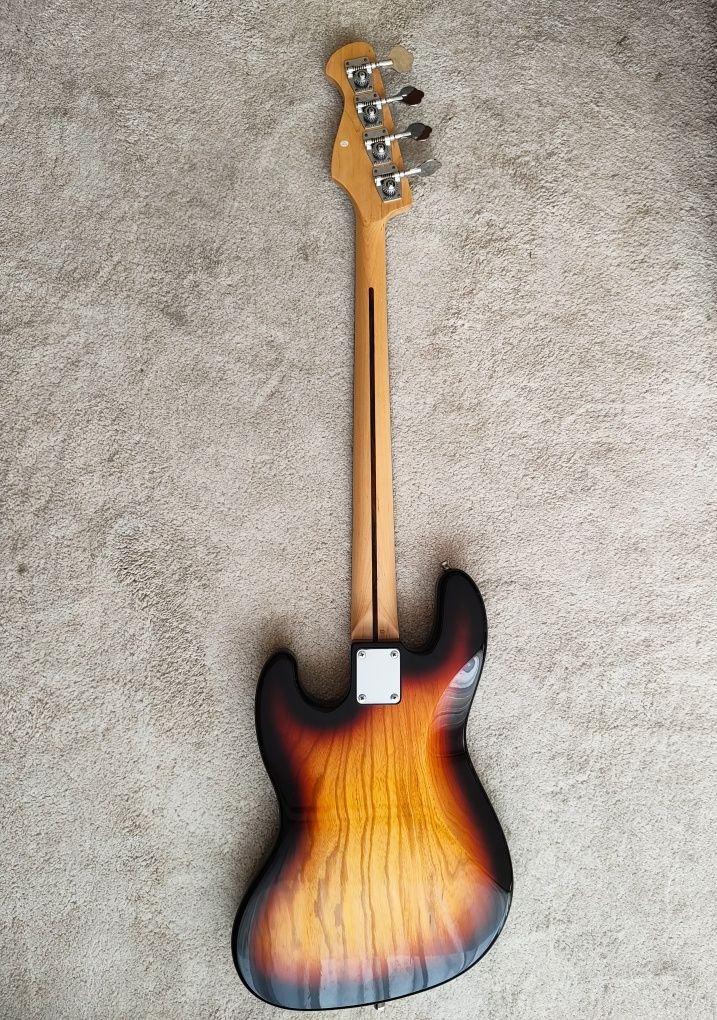 Gitara basowa bezprogowa Harley Benton JB typu jazz bass