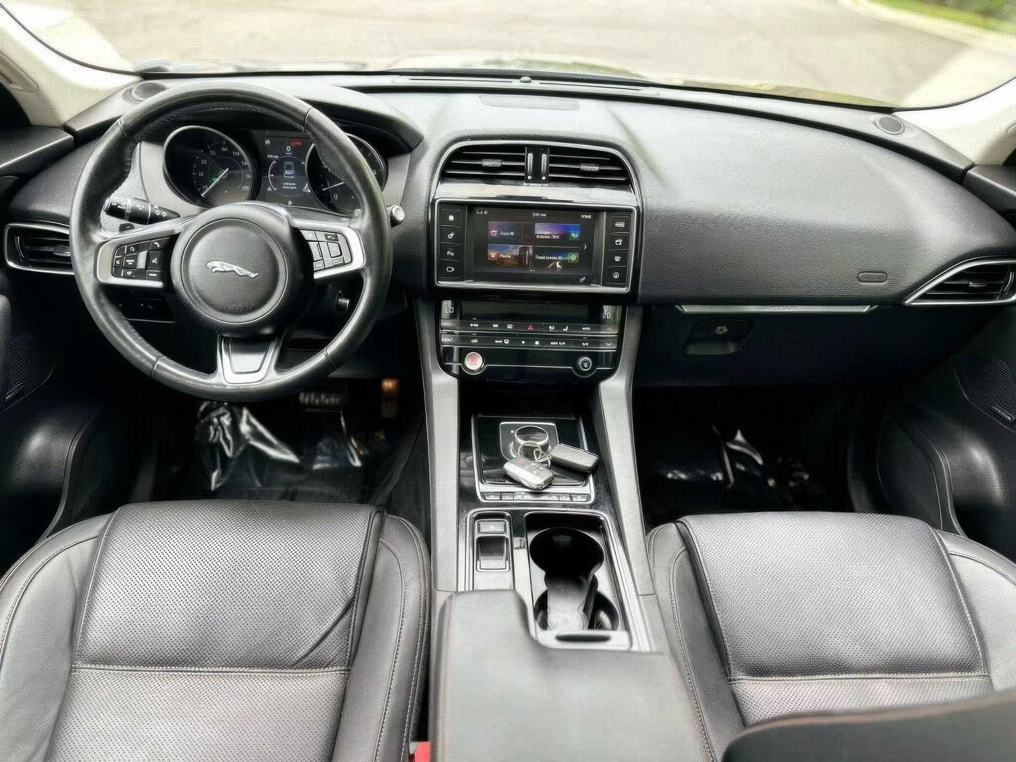 2018 Jaguar F-PACE 30t Prestige