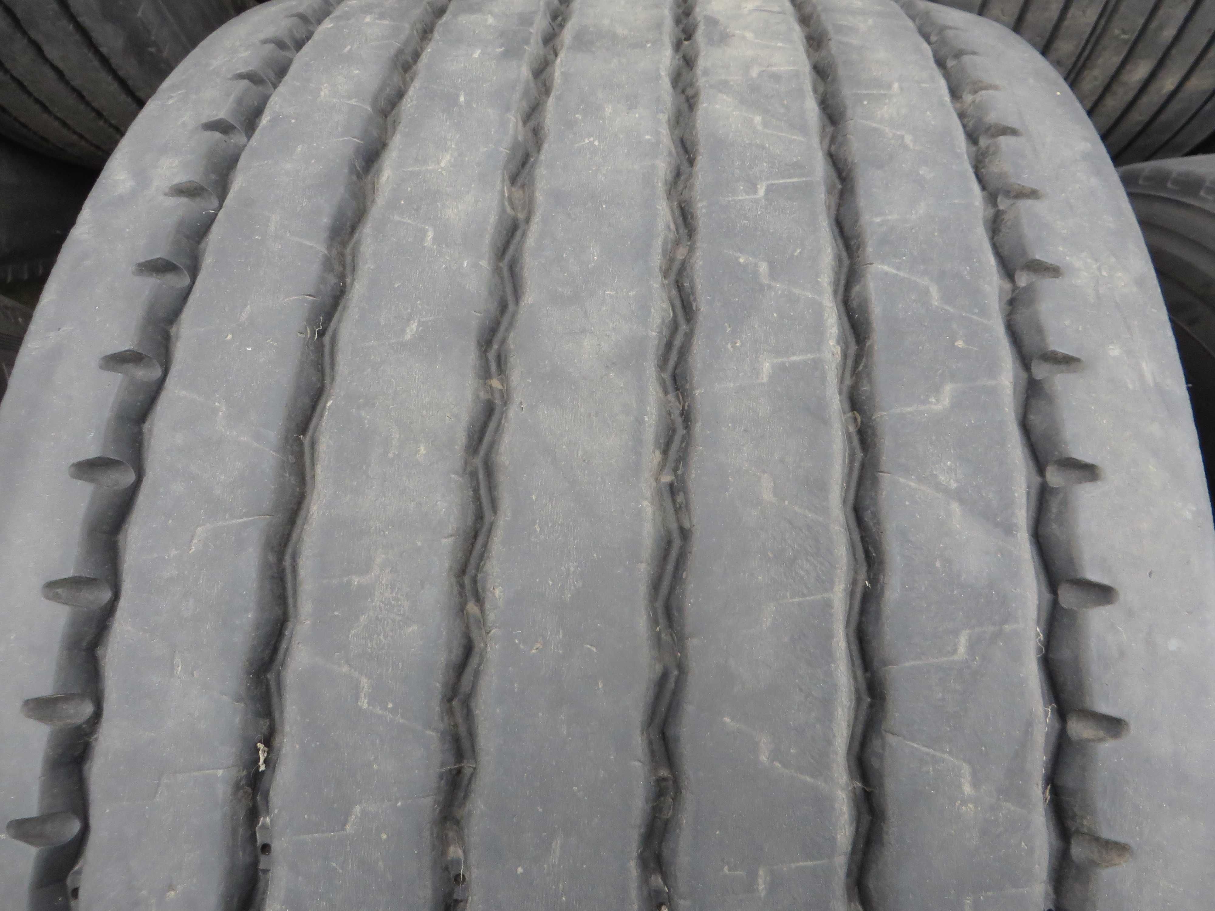 opona 435/50r19,5 Dynamo