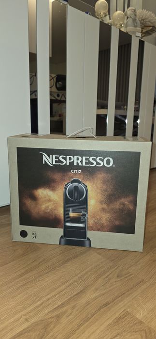 Máquina Café Nespresso - 80€ cada uma