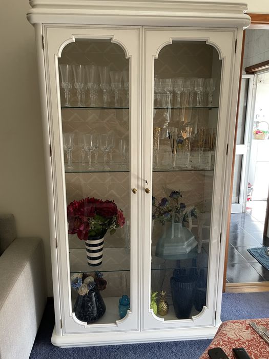 Móvel lacado italiano