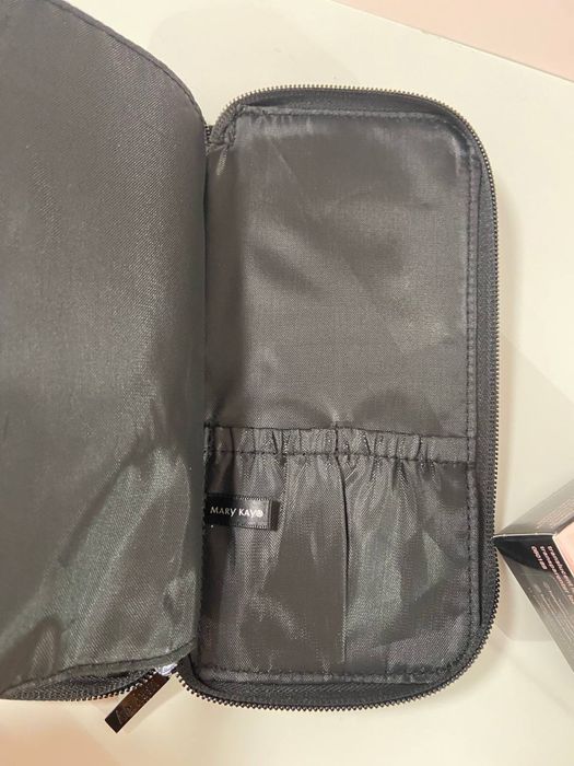 Etui do pędzle Mary Kay