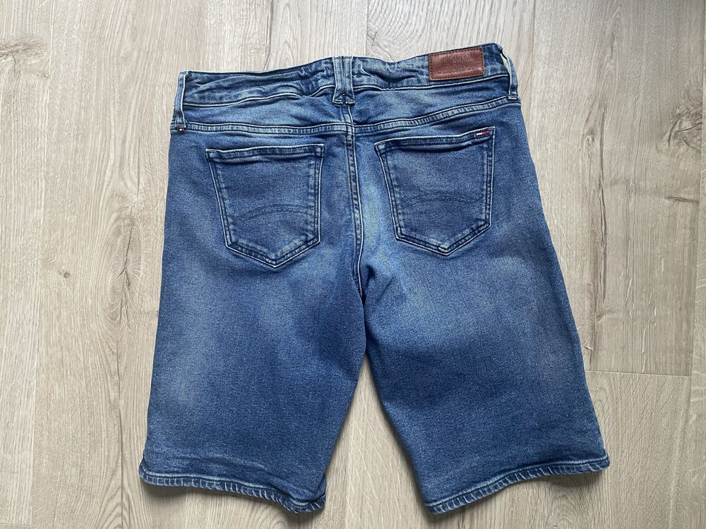 Damskie szorty bermudy hilfifer denim tommy jeans 27
