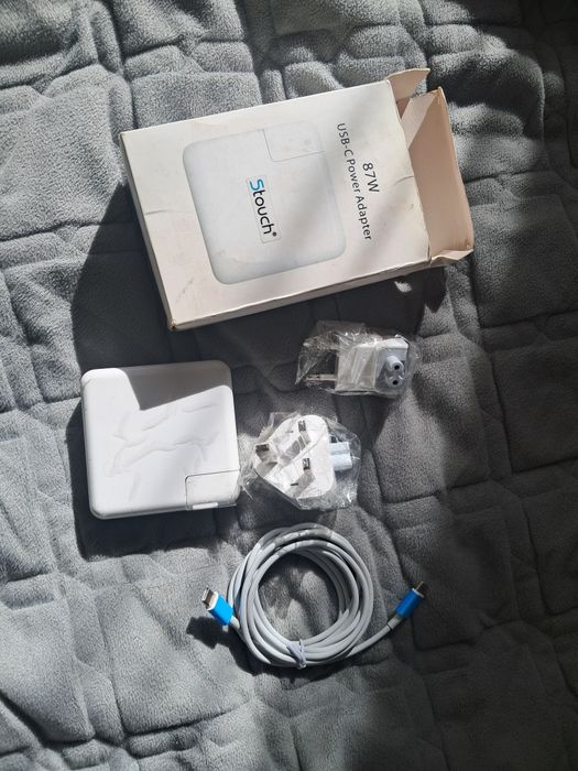 Зарядний пристрій USB-C Power Adapter PD 87W 220 В