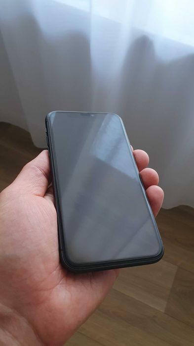 Iphone 11 stan bardzo dobry