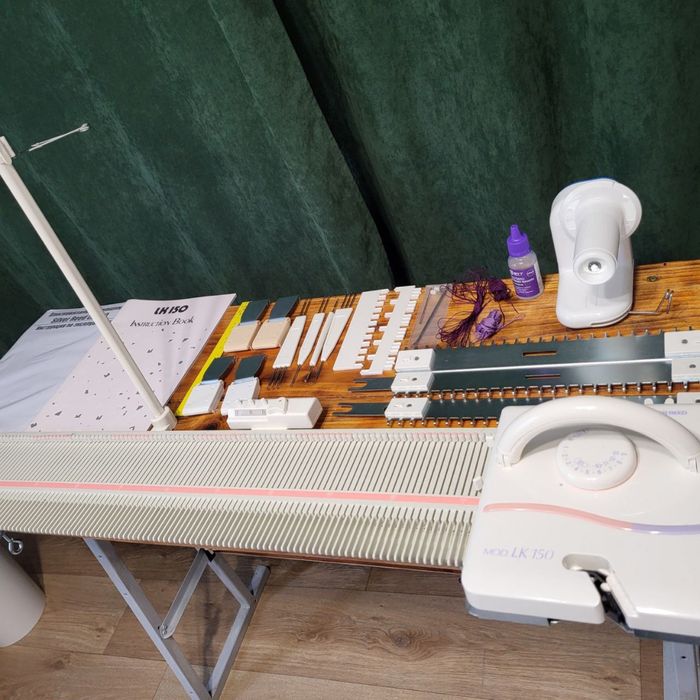 В'язальна машина Silver Reed LK - 150