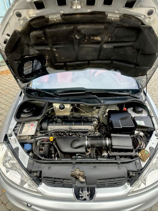 Peugeot 206cс 2.0