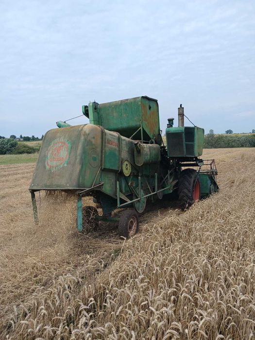 Продам комбайн Клас