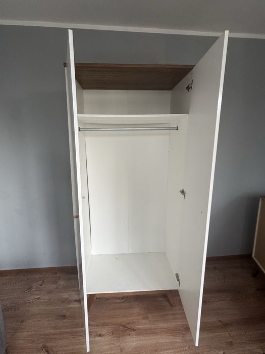 Szafa w bardzo dobrym stanie