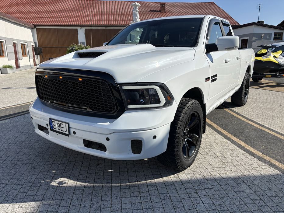Dodge Ram 5.7 hemi zamiana