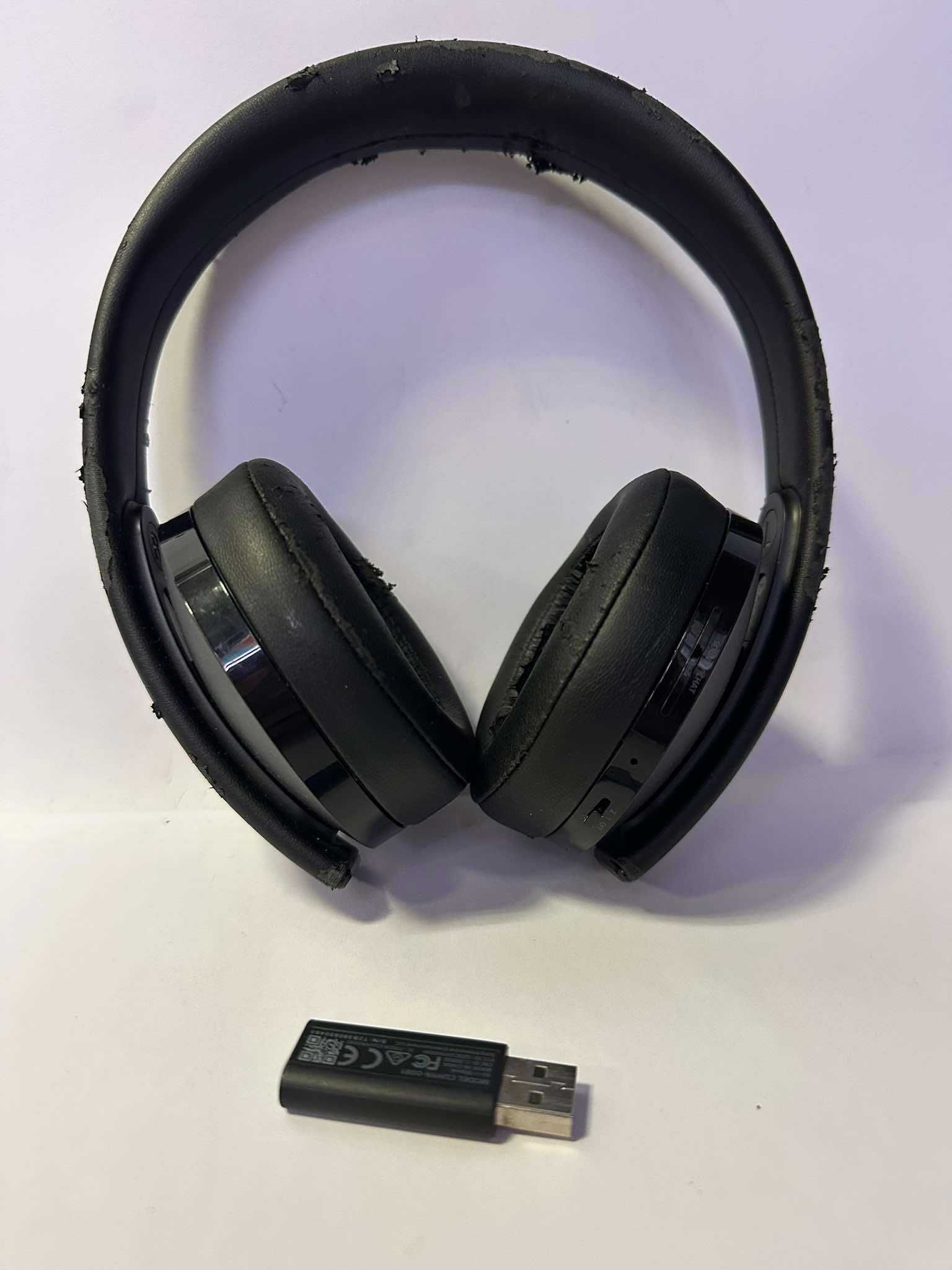 SŁUCHAWKI DO PS4 CUHYA-0081 + Adapter (2011/24) tyl