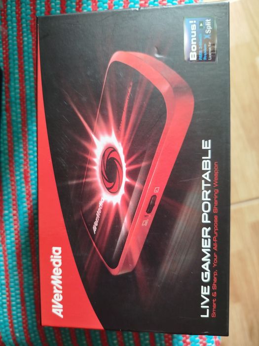 Placa captura video aver media C875