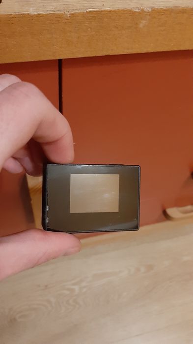 Продам стареньку, але працюючу екшен-камеру.