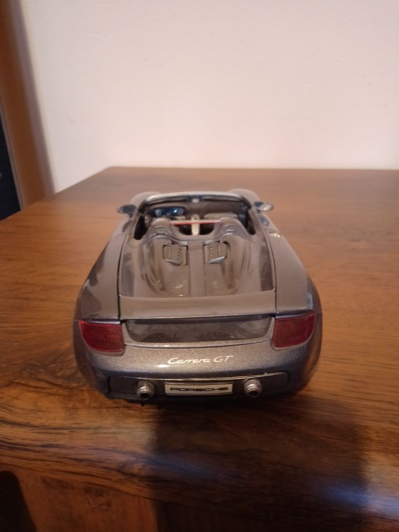 Model Porsche Carrera GT Maisto