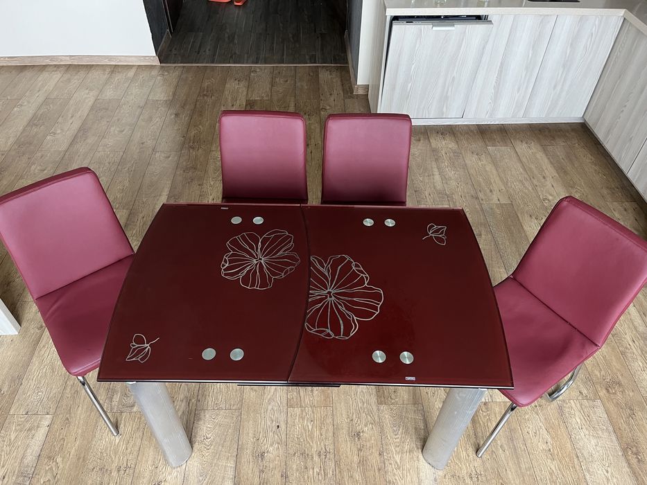 Стол стеклянный раскладной