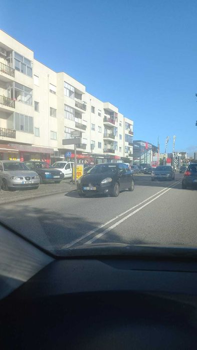 Apart. T 3 com garagem fechada p/ 1 carro junto a BOSCH em braga