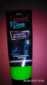 Liquid Neon: illuminating peel-off mask