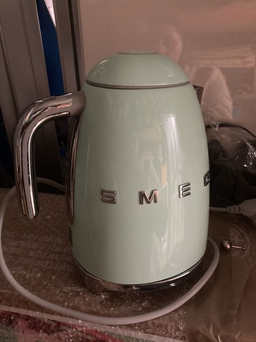 Czajnik retro Smeg miętowy