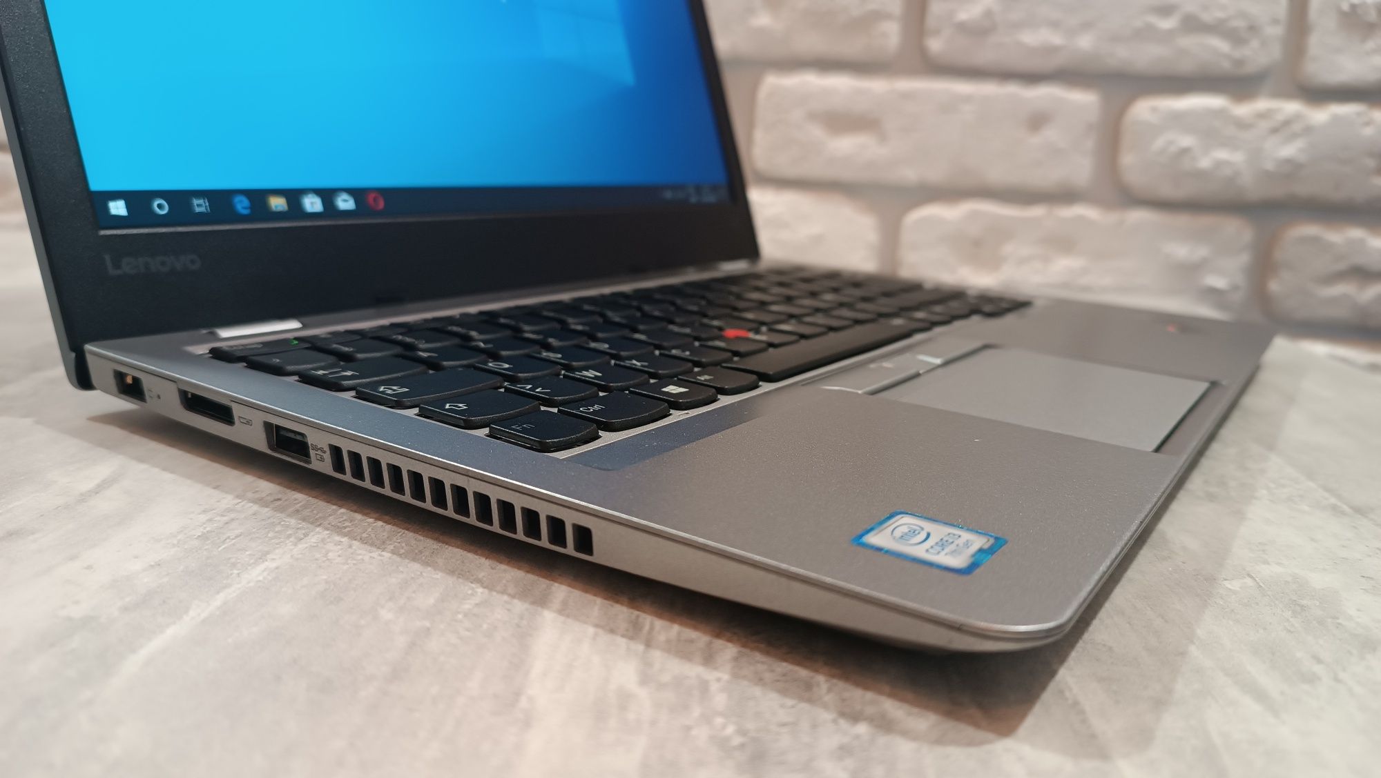 Ноутбук Lenovo 13 G2 i3 7100U 2.4GHz, RAM DDR4 8Gb, SSD M.2 256Gb