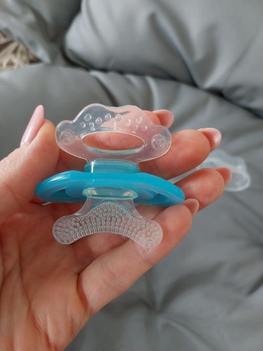 Gryzak silikonowy BabyOno niezastąpiony podczas ząbkowania!