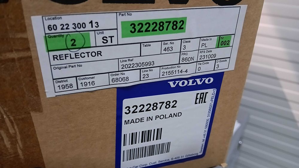 Farolim novo Volvo XC40 ESQ